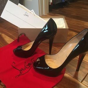 Authentic Very Prive Black Louboutin Heels